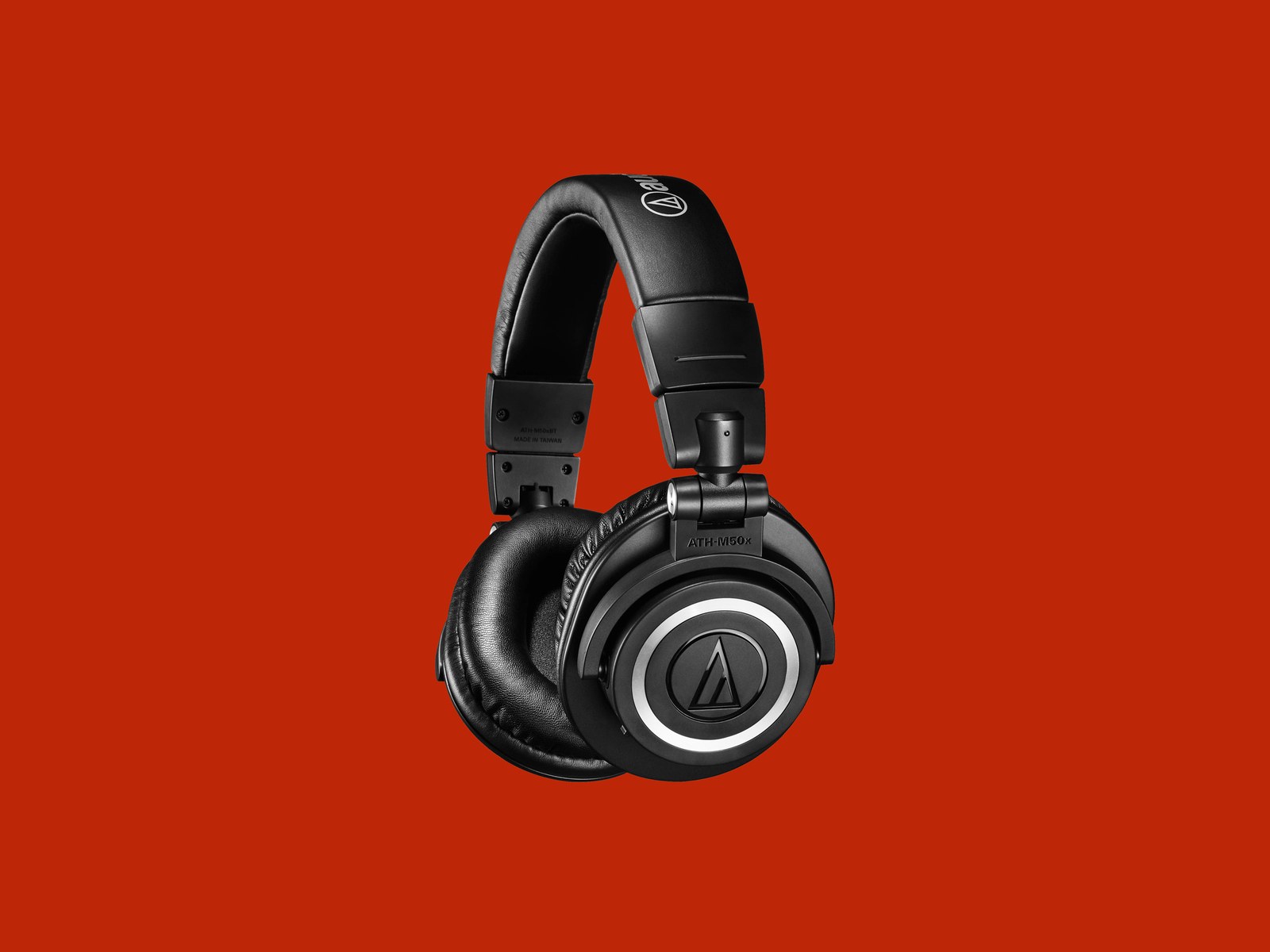 Audio Technica ATH M50xBT SOURCE Audio Technica - بهترین هدفون بی سیم سال 2020 با بهترین کیفیت صدا