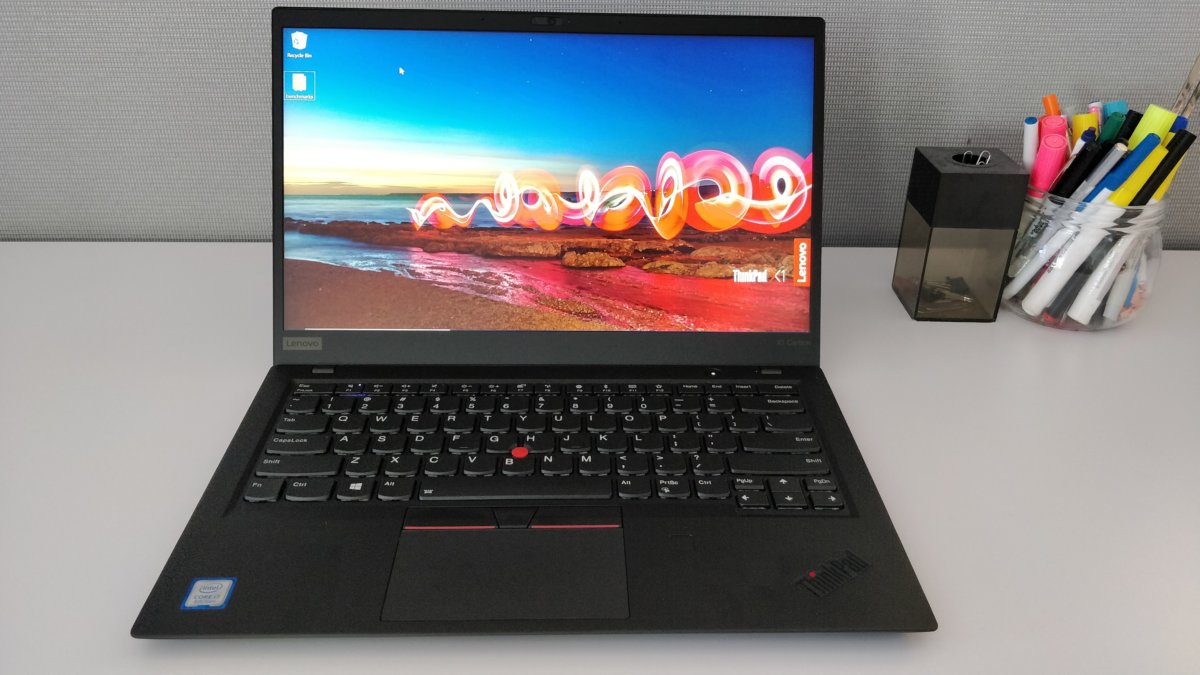 عکس لپ تاپ Lenovo ThinkPad X1 Carbon
