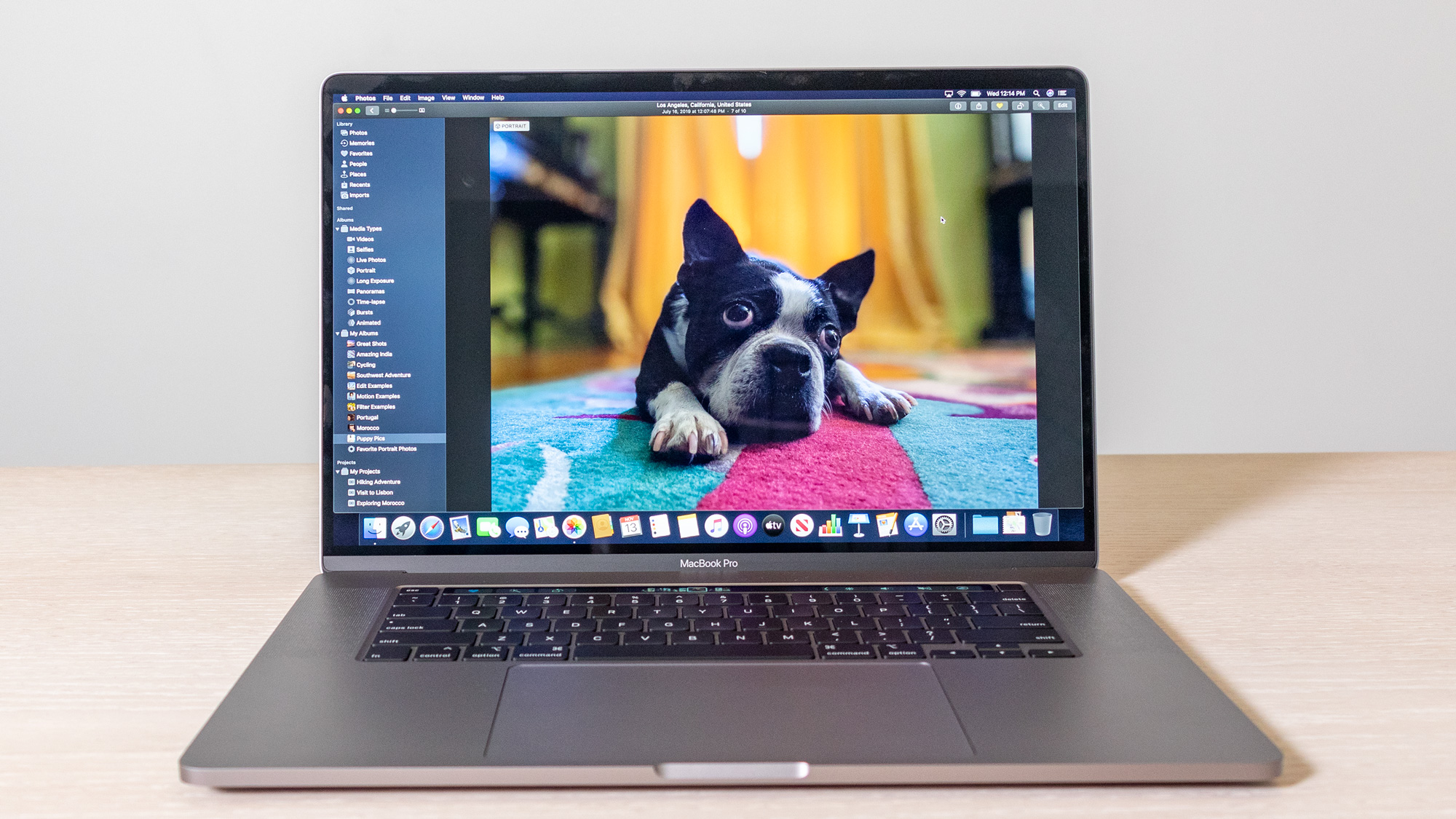 عکس MacBook Pro (16-inch, 2019)