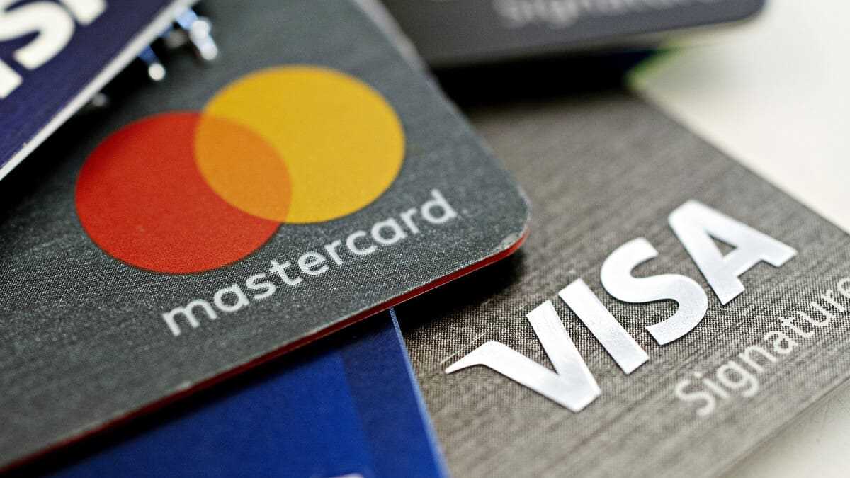 اهمیت و مزایای کارت‌های اعتباری ویزا کارت و مسترکارت