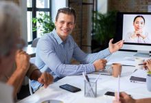 تصویر از نحوه صحبت در جلسات اداری آنلاین چگونه است؟